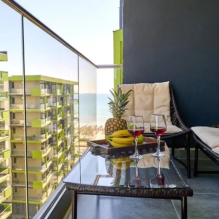 Sea Shore Apartments - Spa N Pools Beach Resort Mamaia Exterior foto