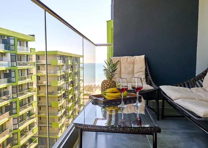 Sea Shore Apartments - Spa N Pools Beach Resort