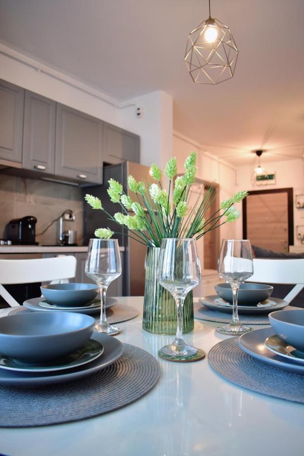 Sea Shore - N Pools Apartament Mamaia