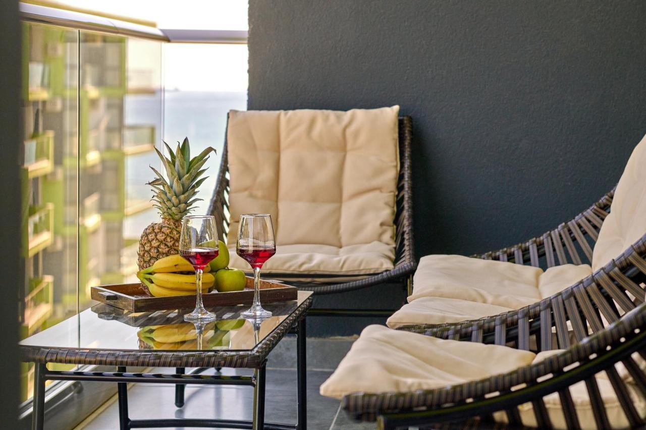 Sea Shore - N Pools Apartment *