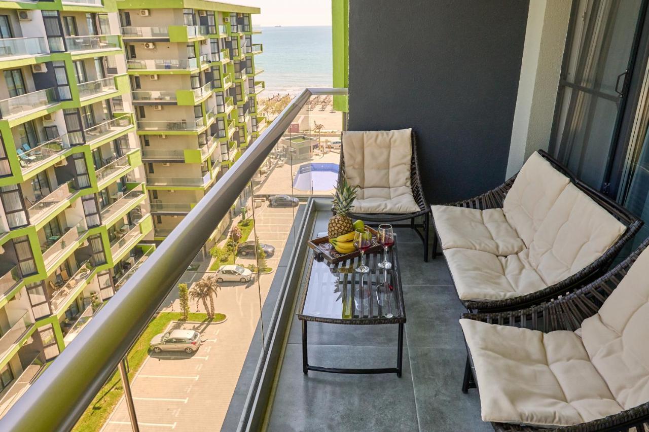 Sea Shore - N Pools Apartment